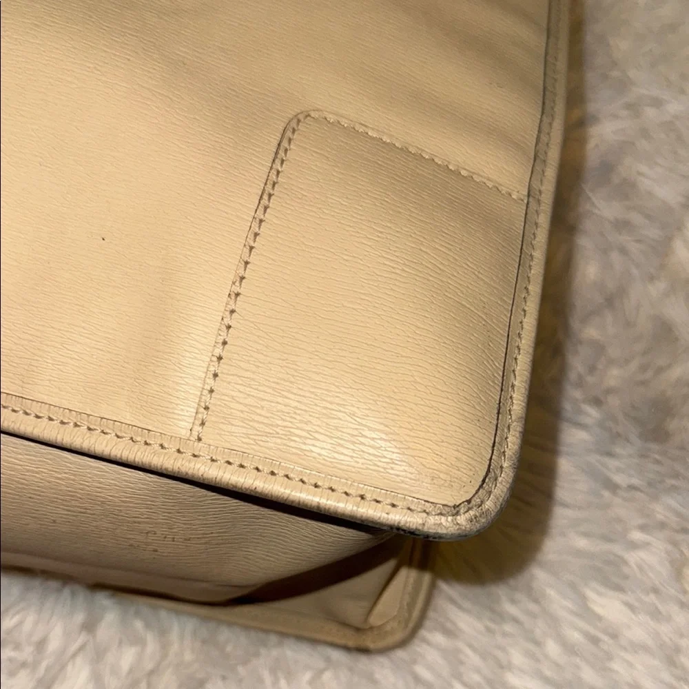 ✨RARE✨ Authentic Gucci “Birkin” style Beige/Cream Leather Satchel 🤎 - Picture 10 of 16